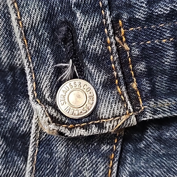 Levi's Vintage 501 Button Fly Distressed - Picture 2 of 9